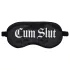 Ouch! - satenska maska za oči sa natpisom „Cum Slut” (crna)