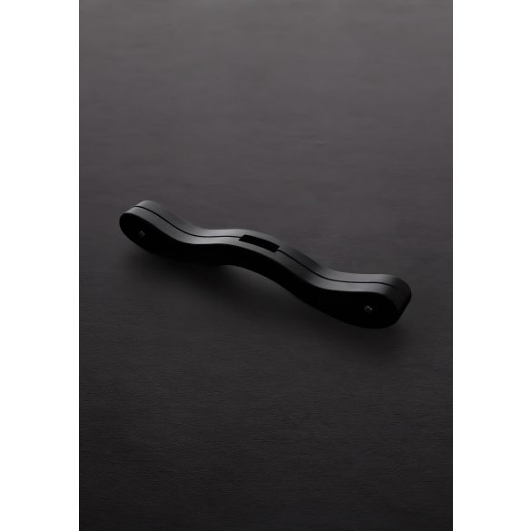 Crna drvena klopka za užitak