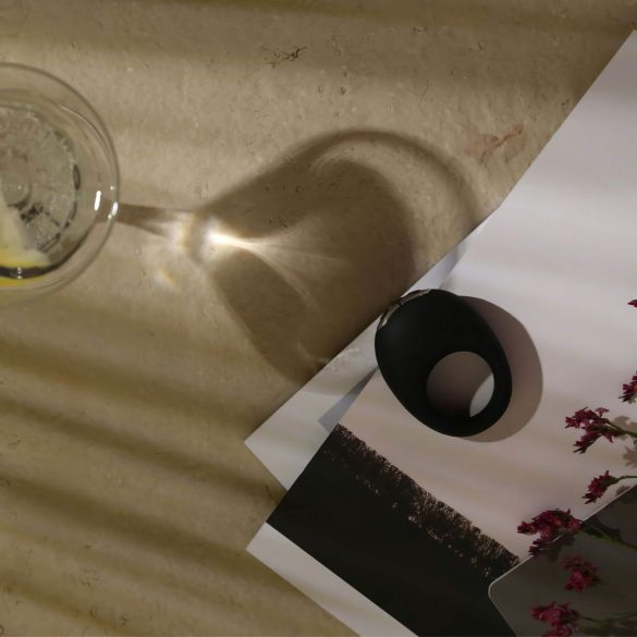 Je Joue Mio - punjiva, vodootporna, vibrirajuća crna prsten za penis